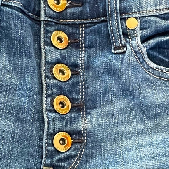 Plus Size Torrid Bombshell Skinny 5 Button Fly Jeans Premium Stretch Size 14R - Picture 6 of 13